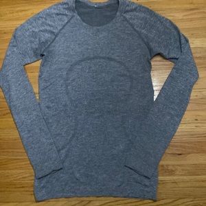 Lululemon swiftly tech